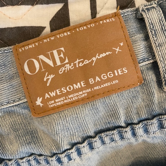 One Teaspoon Awesome Baggies - Picture 4 of 7